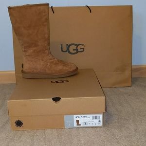 NWT UGG Alber Zip Tall Chestnut Boots Size 7